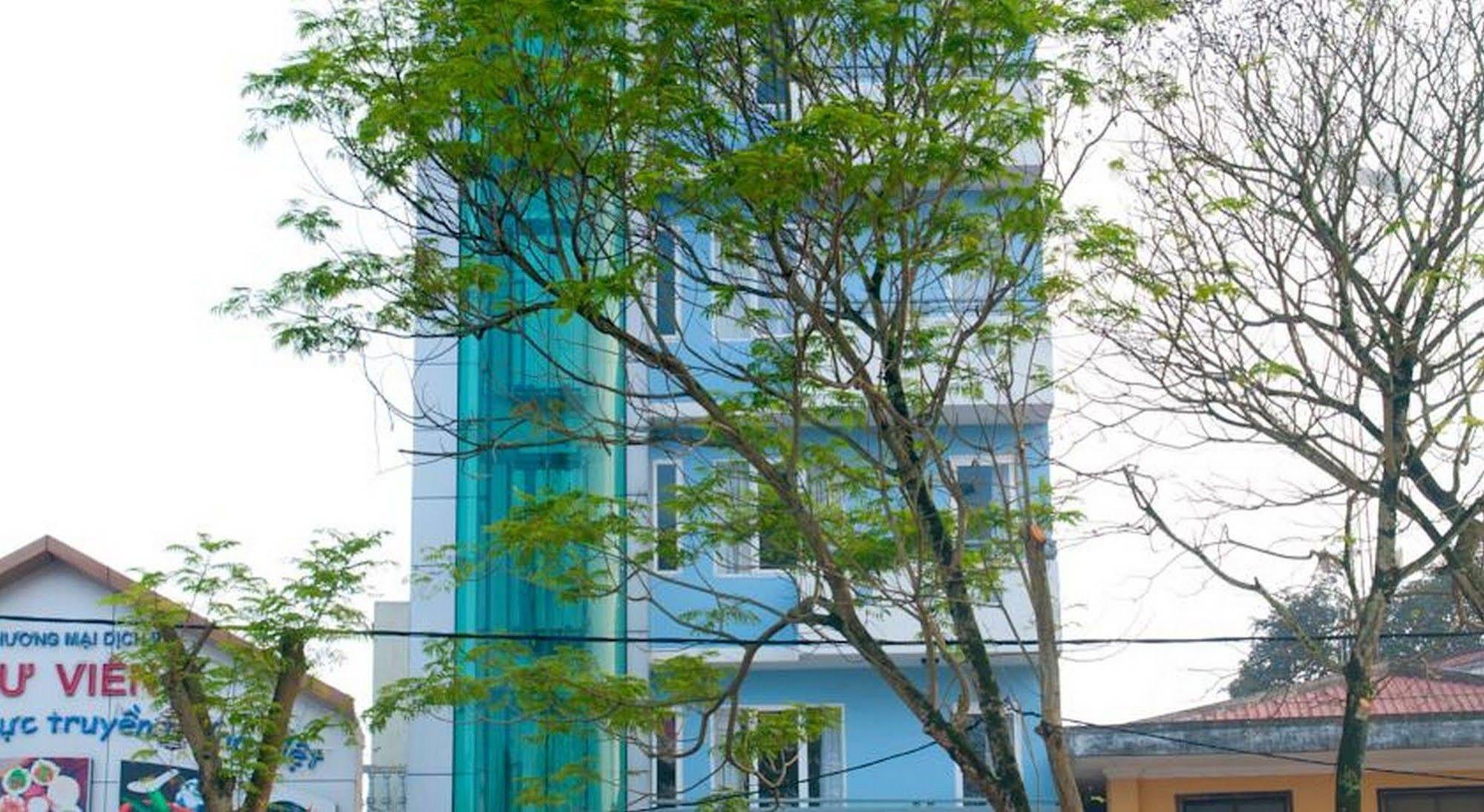 Golden Lotus Hotel Hue Buitenkant foto